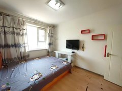 吉林昌邑解放北路无中介月付松江小区北区 6楼精装修拎包入住两室一厅1200元出租房源真实图片