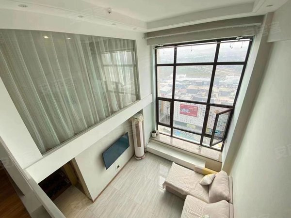 灯塔晟宝龙广场(g区)晟宝龙电梯12楼复式楼上45平楼下45平包物业不