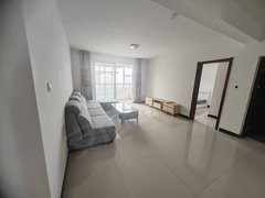 临沂莒南隆山路乐尚附近，电梯房，可半年付，无物业费，家具家电齐全，停车免费出租房源真实图片