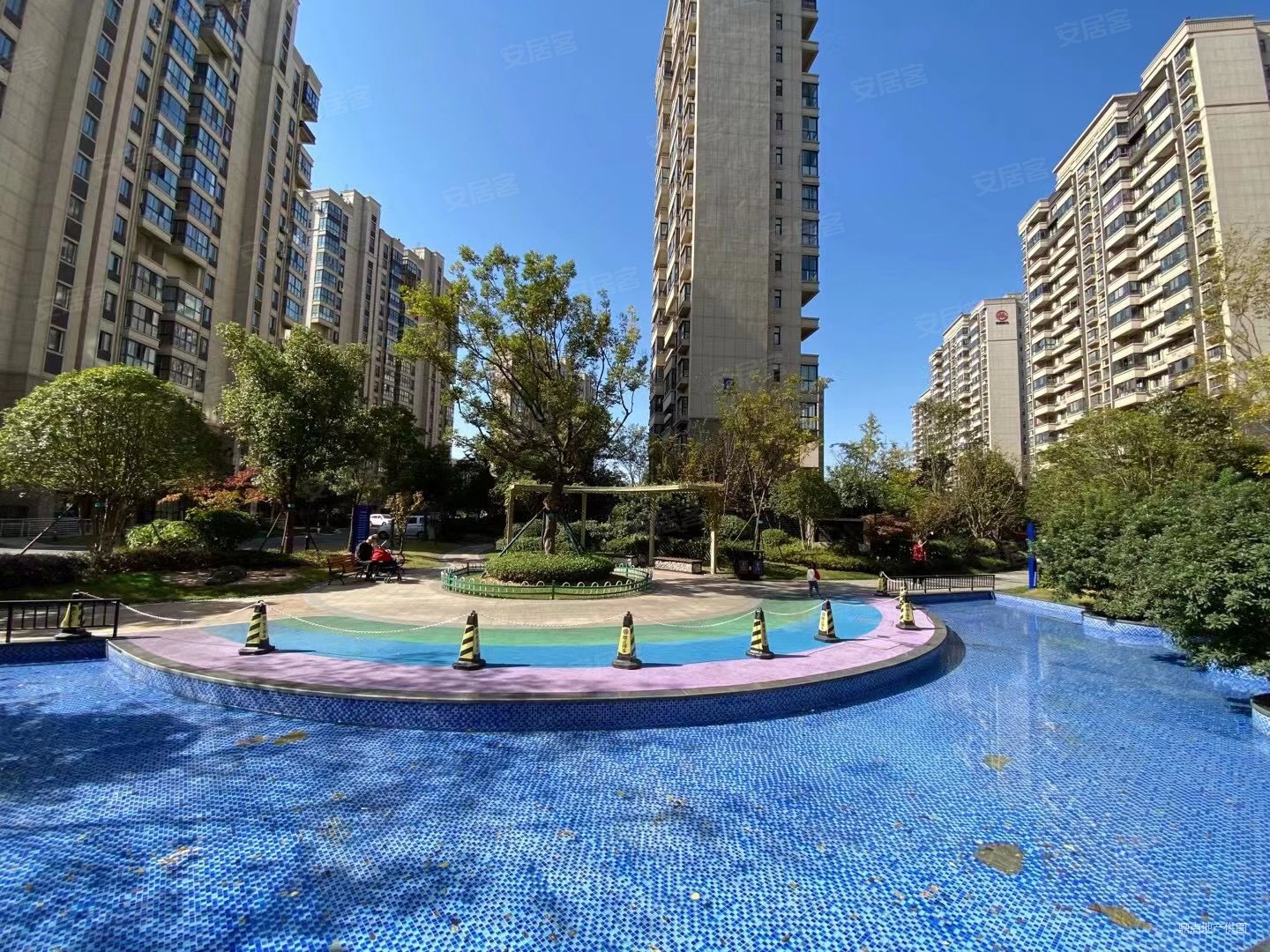 招商兰溪谷二期品牌物业一梯一户人车分流南北通透