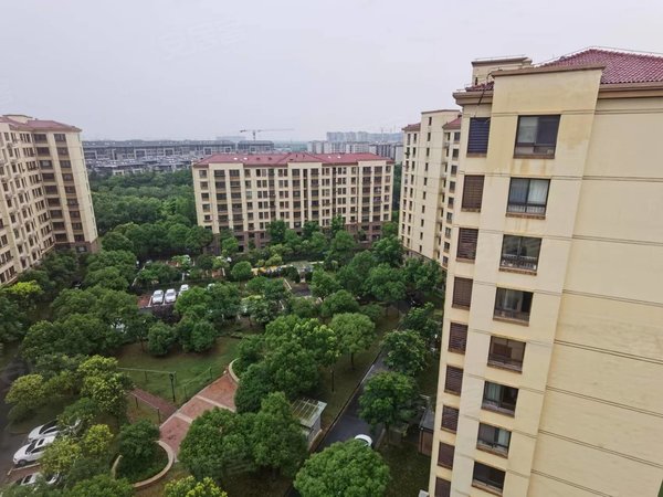 上海浦东临港新城宜浩欧景欧景电梯2房,居家配置,阳台包好,可以长租