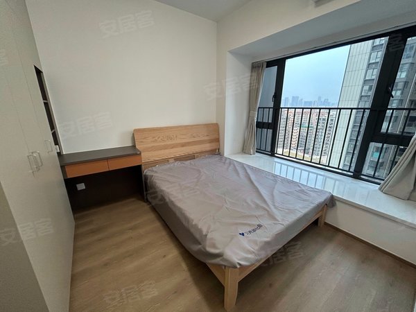 深圳光明公明兆邦基端慧苑端慧苑精装三房两卫 业主诚意出租 随时看房