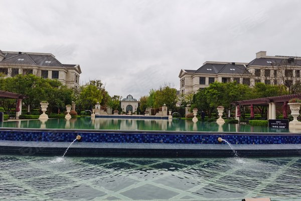 > 舒园解读绿城兰园(公寓住宅)房屋品质住商不动产长兴路256号店 特色