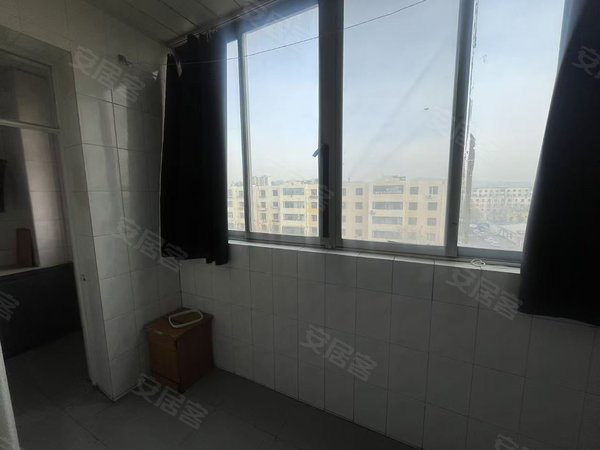 包头青山文化路丰产道一号街坊新上丰产道一号街坊  精装修  家电家具齐全  看房方便出租房源真实图片