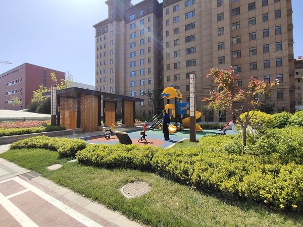 潍坊寒亭金三角文华书院1900精装全齐带车位!