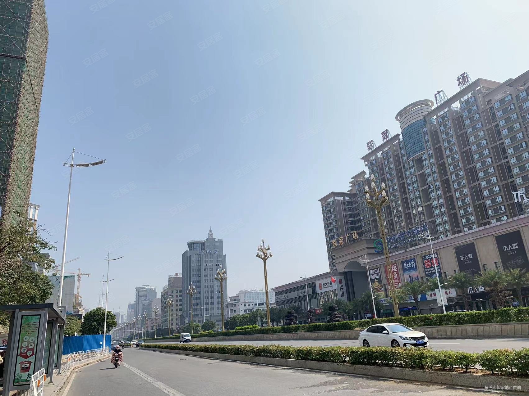 置富广场3室2厅2卫100㎡南北100万