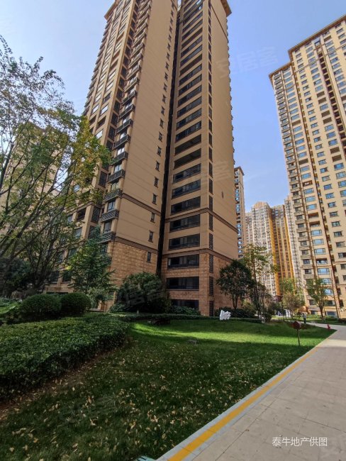 急售沣西新城次新小区金科世界城4室