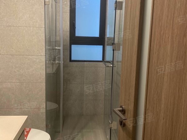 【多图】光年世纪城,客运西站租房,配家具 龙湖光年 精装三房 供暖