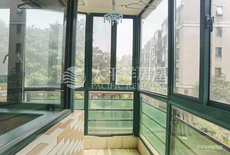 上海房产网>上海二手房>闵行二手房>龙柏金汇二手房>龙柏香榭苑>800