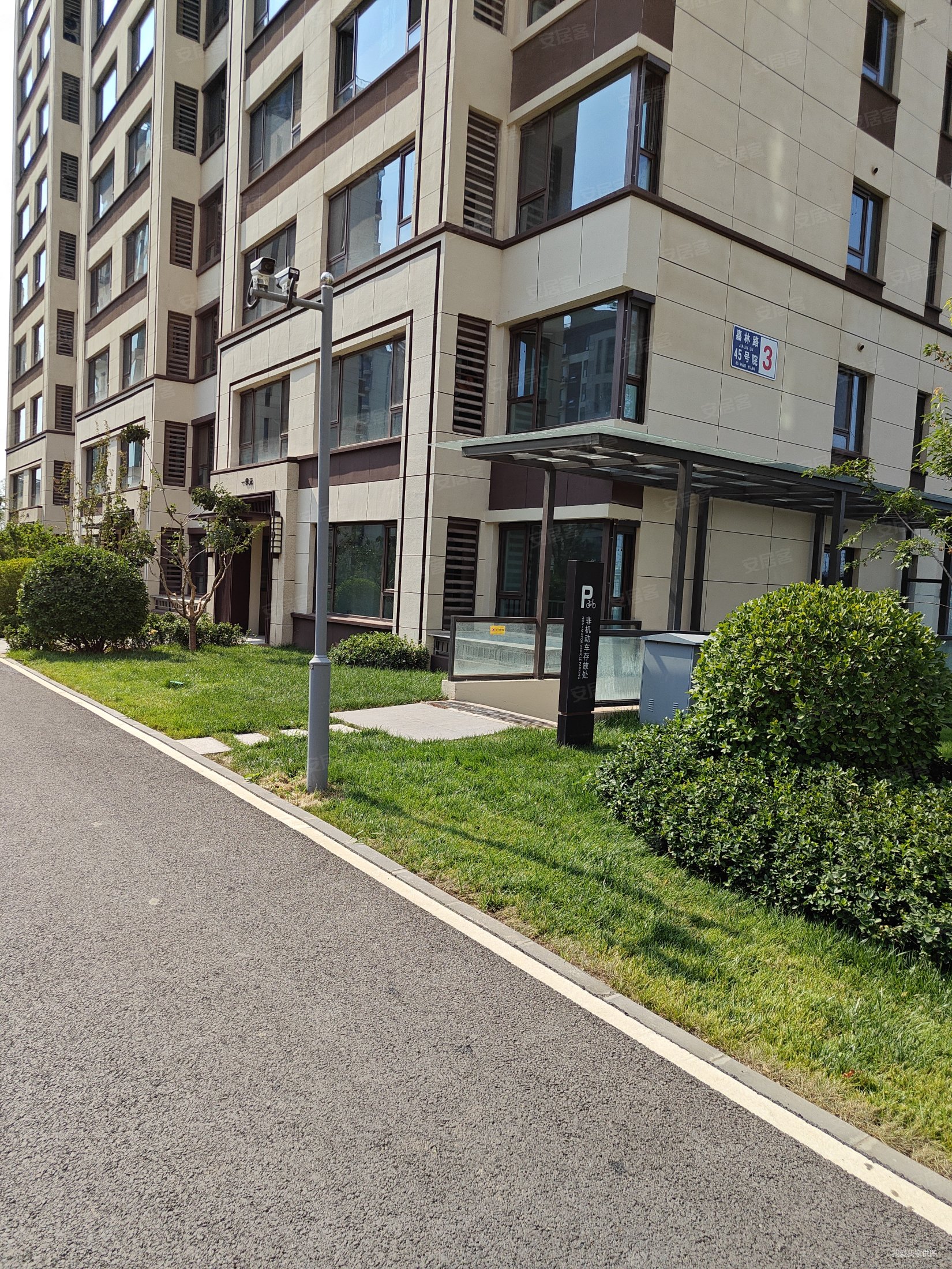 路劲御和府2室1厅1卫68㎡南北233.33万