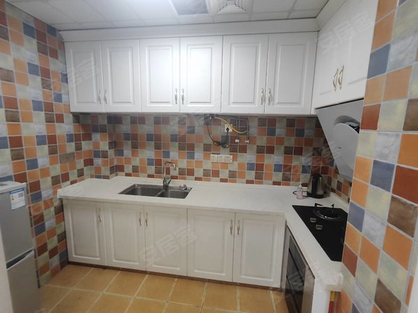 南昌高新开发区创新路保利香槟国际干净整洁 拎包入住 艾溪湖东昌东大道 国家电网 省农商银行出租房源真实图片