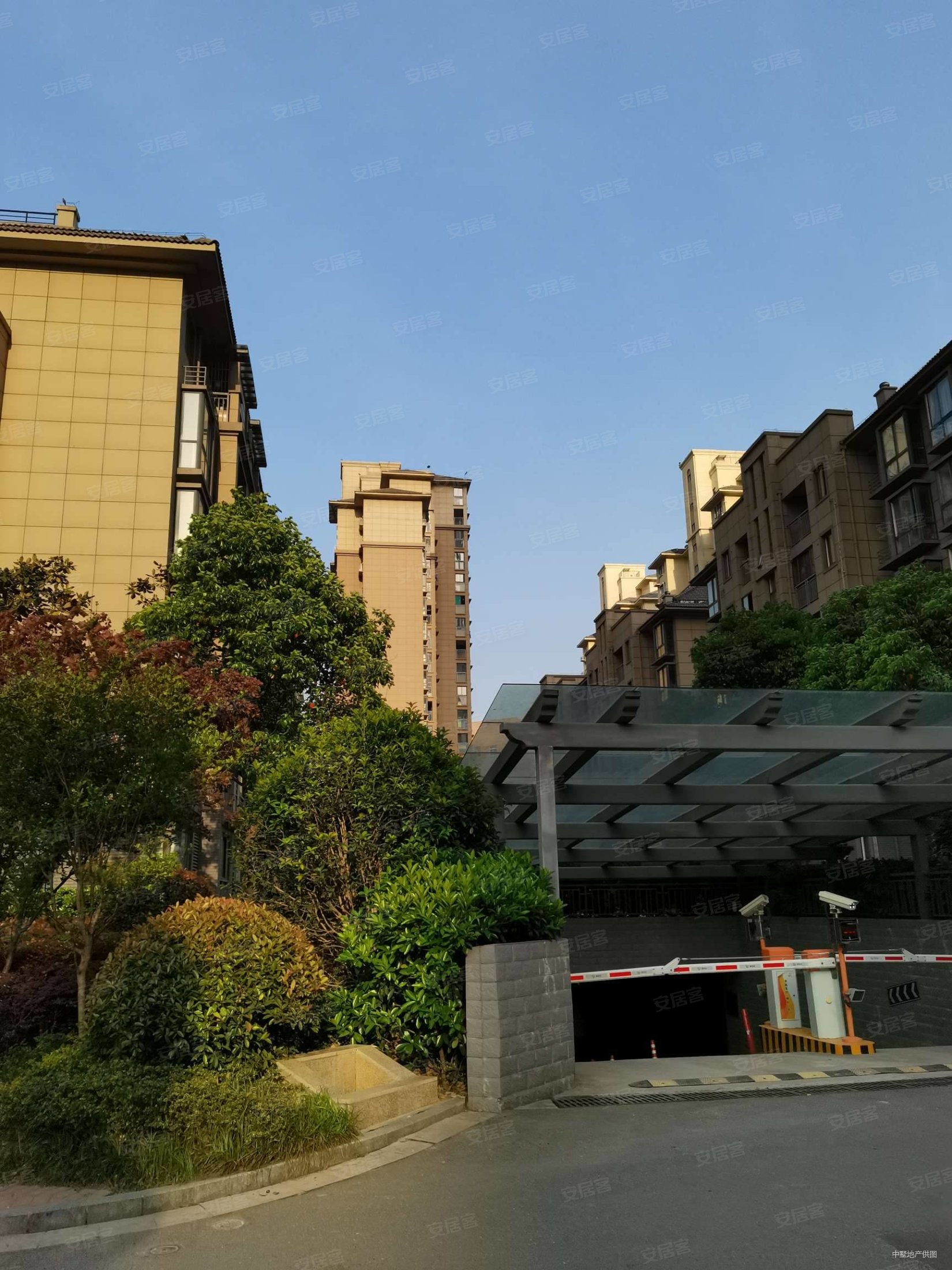 合肥房产网>合肥二手房>肥西二手房>肥西县城二手房>城改春景花园>