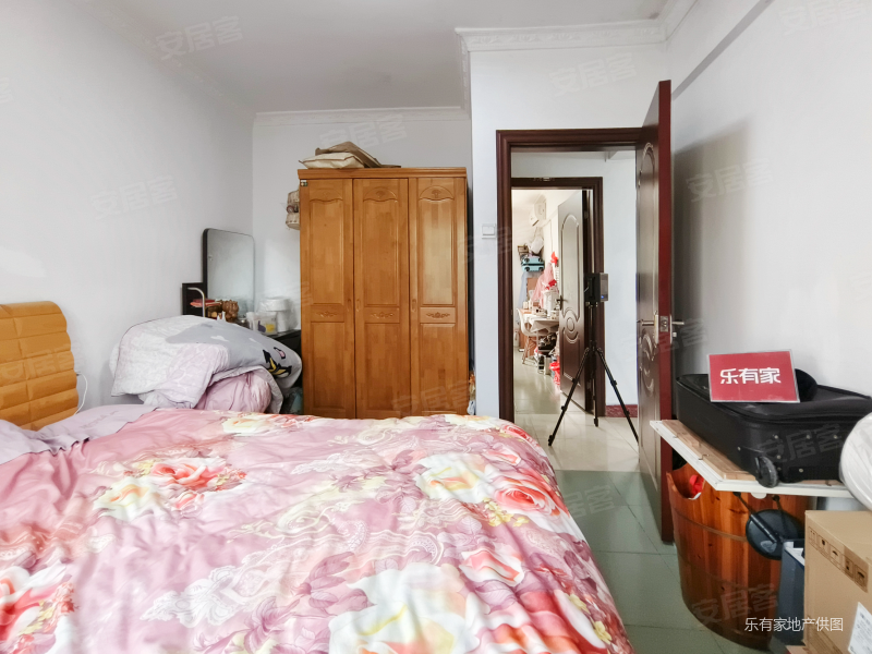 深圳房产网>深圳二手房>宝安二手房>桃源居二手房>宝兴花园>800_600