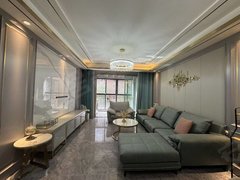 当阳长坂路当阳城区东方国际，2室2卫，家具家电齐全，月租1600元出租房源真实图片