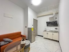 国德医院 孟超肝胆医院 裕盛广场附近 现代简约精装修一室一厅
