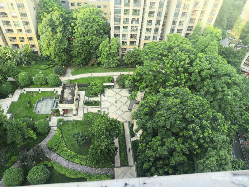 金茂珑悦(北区) 满二   交通便利 楼龄新 中间楼层采光好