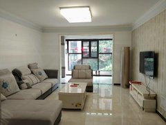 驻马店驿城大商新玛特地高旁,蓝天壹品,精装修三室二厅二卫,总高9层小别墅环境好出租房源真实图片