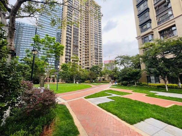 昆明西山滇池路片区金坤尚城长乐里新出 自住房 大三房 带车位 拎包