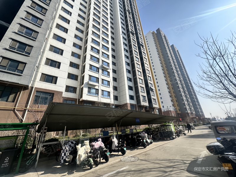 府河家园3室2厅2卫141㎡南北97万