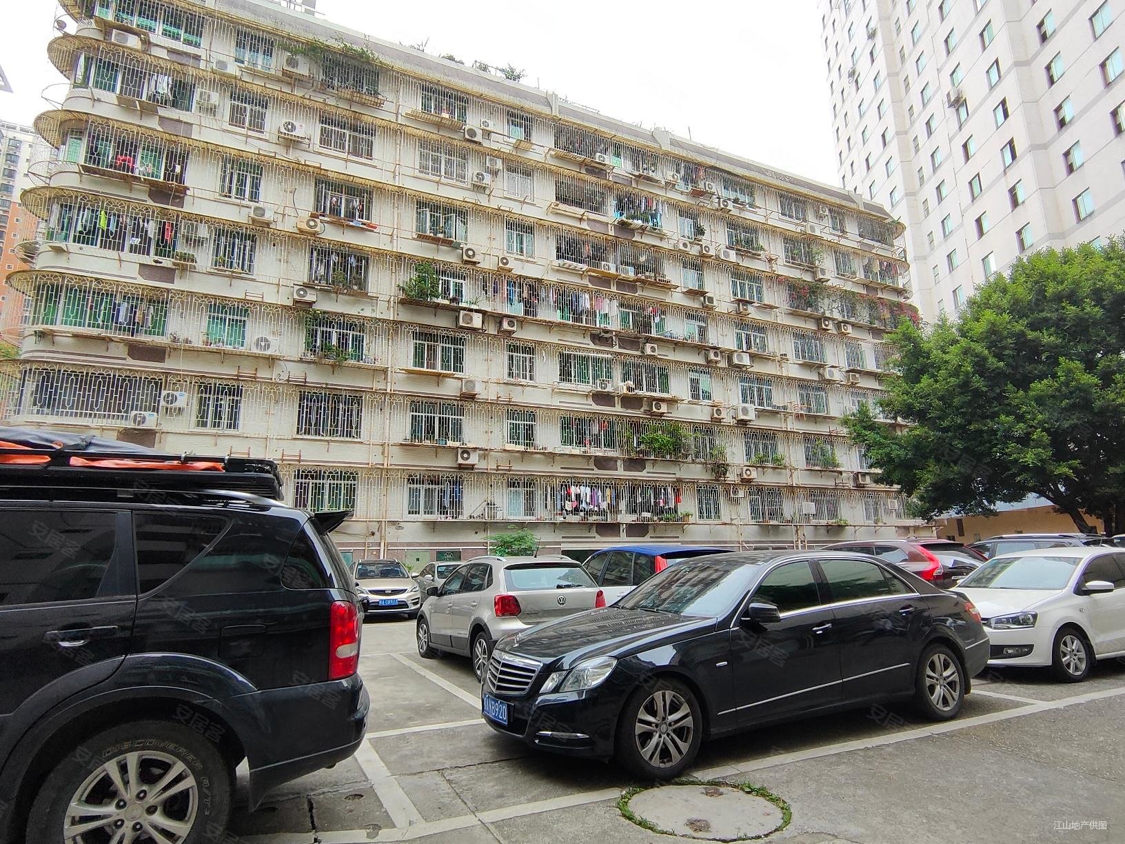 滨湖家园旁 市工商局 滨湖路小 埌东十四,青秀区市场监督管理局大院