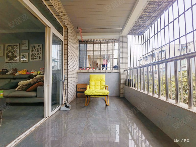 现代装修 大阳台,鸿恩怡园二手房,88万,3室2厅,1卫,98平米-重庆安居客