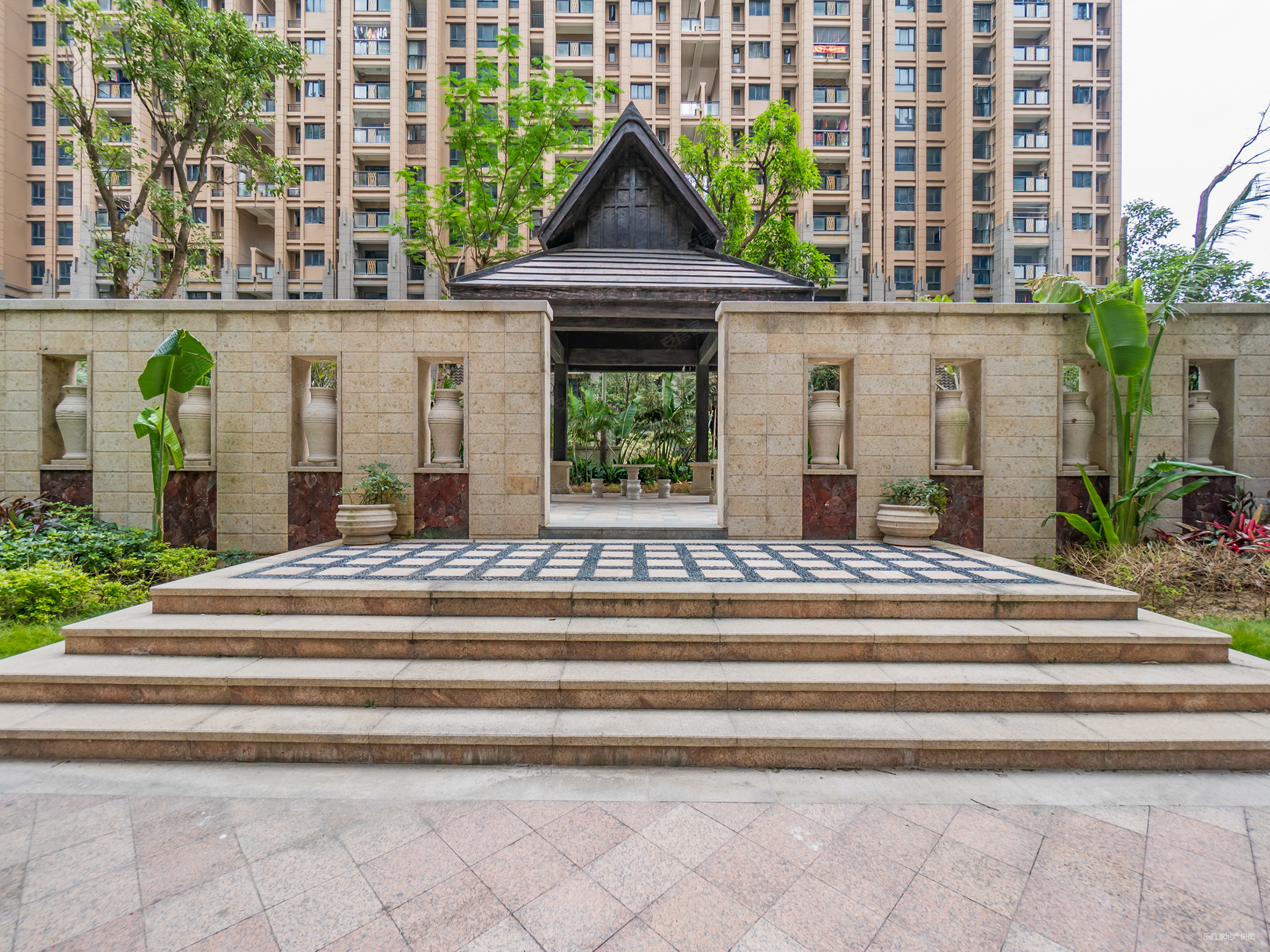 视野无遮挡总价一百出头优越香格里南向3房1卫