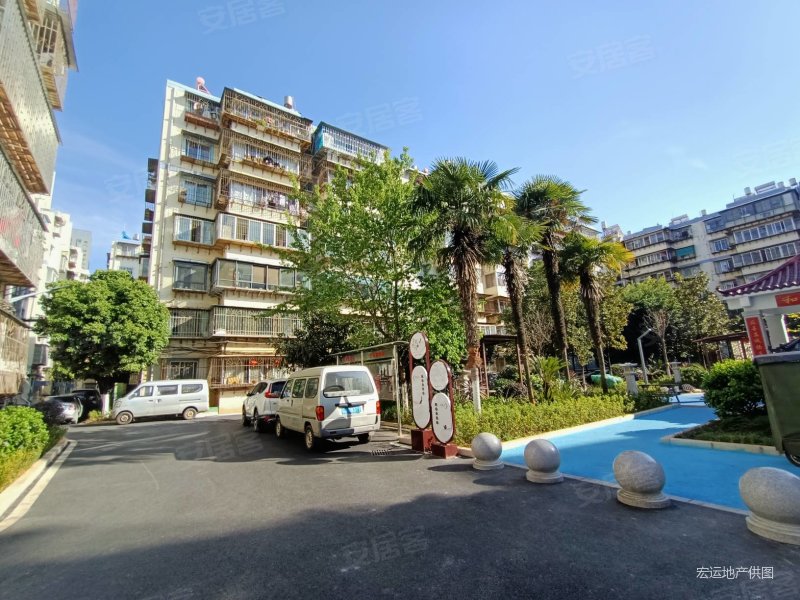 同德商圈地铁口金桥花园标准二室中间楼层出售