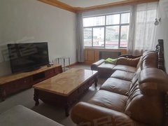 庆阳西峰西峰城区东方红小学隔壁!房子太美了!家具家电齐全!拎包入住!出租房源真实图片