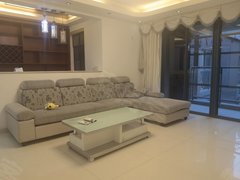 深圳龙华观澜招商澜园(南区) 4室2厅2卫  电梯房 精装修132平米出租房源真实图片