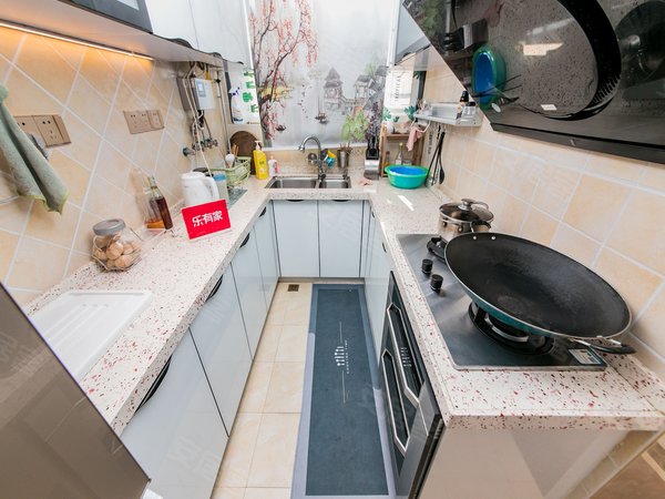 龙华民治港铁天颂原房好带中央空调,租房也有温度,业主保留一固定车位