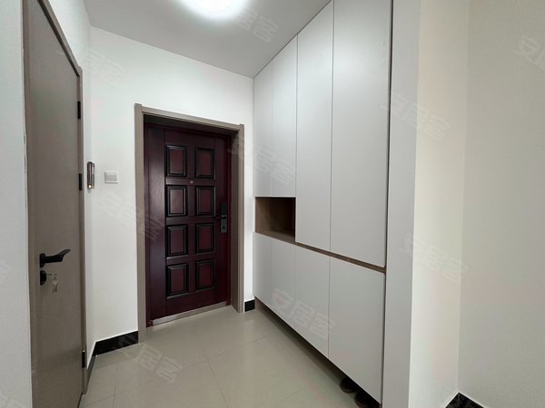 大连开发区双D港德泰人才公园可押一付一可短租价格便宜拎包入住随时可看 董家沟德泰一室一厅出租房源真实图片