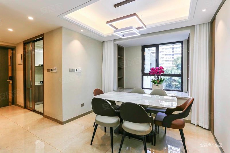 海胥澜庭购物方便双卫生间停车方便电梯房70年产权