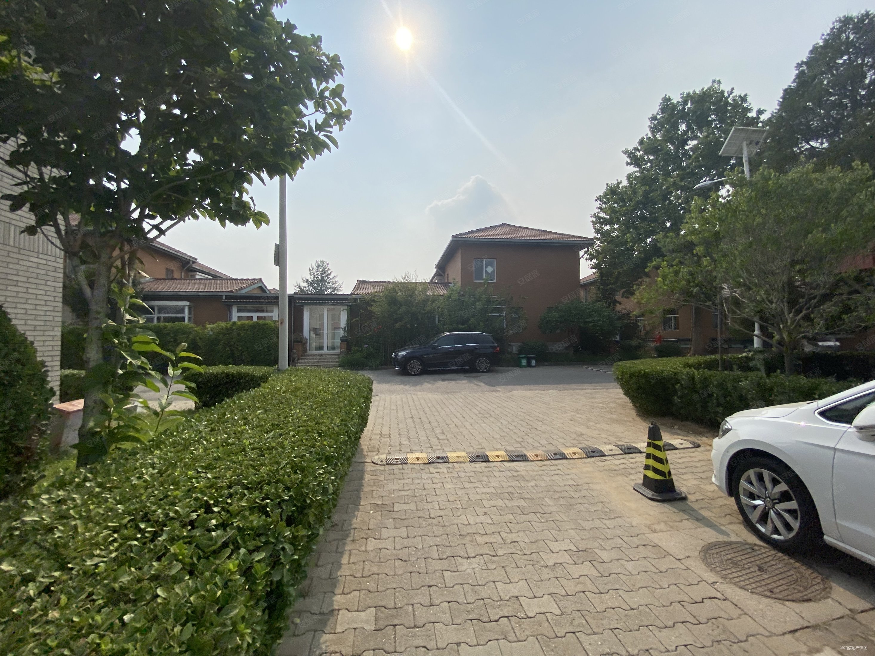 实拍实卖欧陆苑独栋业主出国满五清晰价格可谈