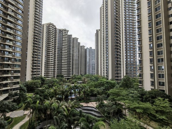 珠海横琴湾仔华发峰景湾真 一线澳门江景 精装 2房 十字门华发商都旁