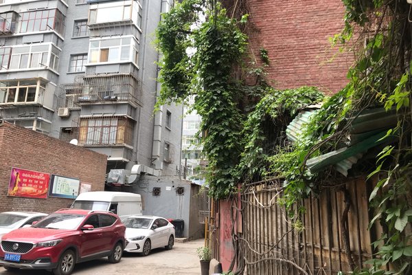 兰州市工贸大厦管理处家属院