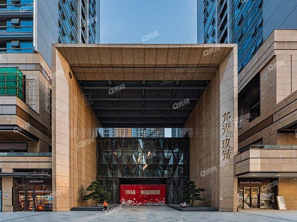 随时入住 全屋精装 复式三房 业主诚心出租 红山站龙光玖钻