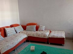 沂源城区银座一年10000出租药玻新区三楼带家具家电空调冰箱拎包入住出租房源真实图片