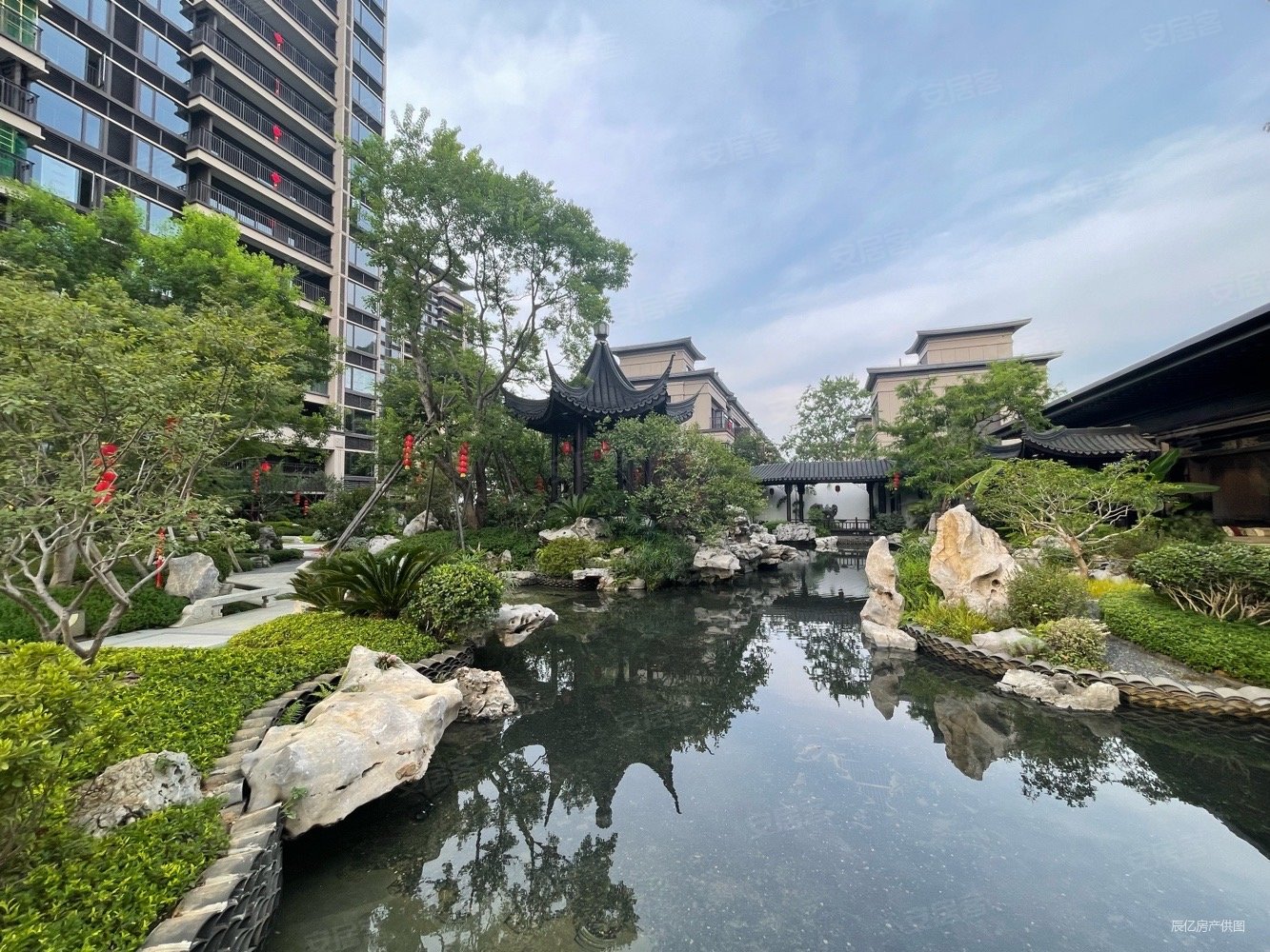 急卖有证万象城旁湾小文华建发磐龙府板楼可改4房