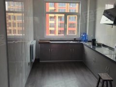 纬一路彩虹城第一次出租107平米2室精装修全家具家电