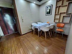中冶锦城 15号 线 正规电梯两室 精装修 可长租 看房随时