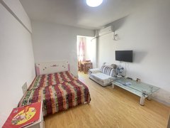 龙口东海官道街我的天呀 二百多一个月,拎包入住,三楼出租房源真实图片