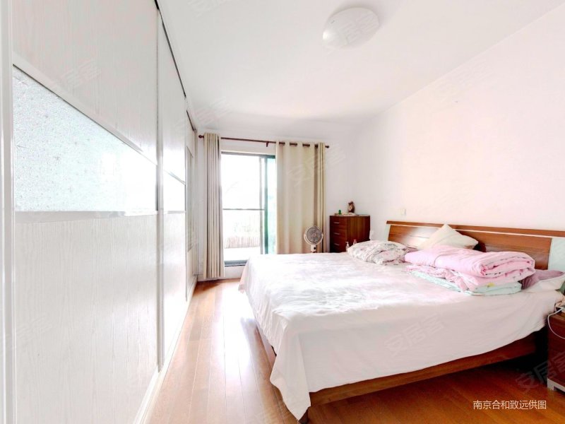 高楼层视野好 产权清晰 近医院 满五 双卫 出行方便,银城聚福园西园