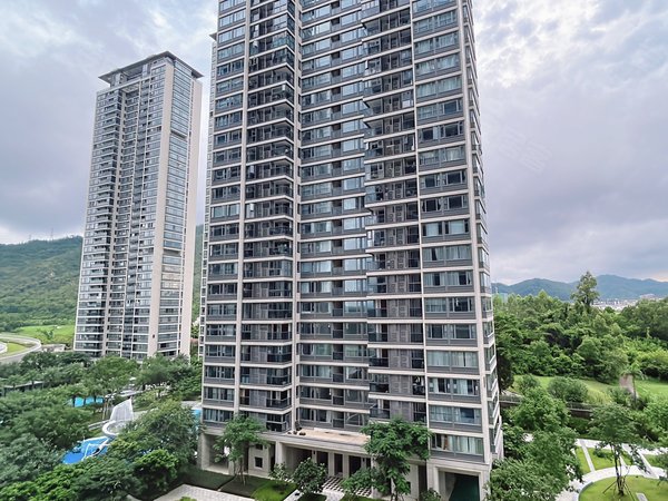 珠海高新区唐家湾翠湖香山百合苑房源采光好,南北通透,业主诚意出出租