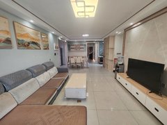 河池宜州宜州城区豪门国际电梯四房，配套齐全，拧包入住，房子宽敞明亮！出租房源真实图片