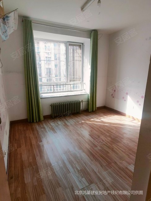 周庄嘉园东里板楼3层南北通透两室两厅8254平4