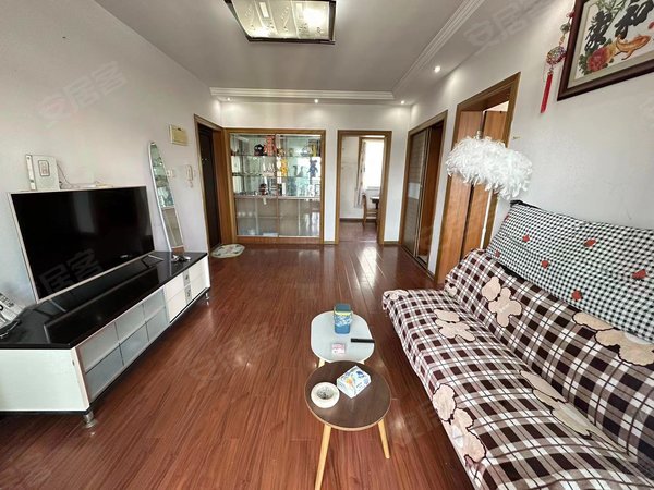 【多图】东方悦居苑,杨思租房,正规电梯一房两厅 小区中间位置 没有