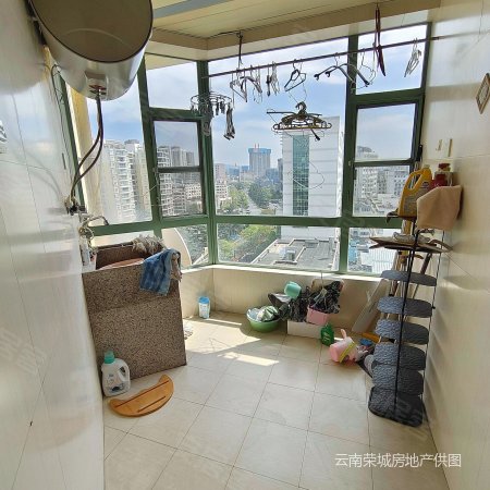 明厨明卫)银海雅苑!精装4房2厅2卫