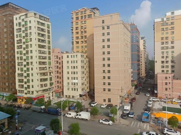 深圳龙华民治南景新村民治深圳北 南景新村 精装两房 电梯高层大阳台