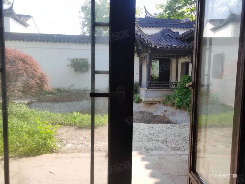 绿城紫薇公馆合院南入户超大院子