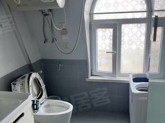 丹东东港桥南金地海韵阁楼一室一厅30平家电全有空调650包物业宽带可短租出租房源真实图片